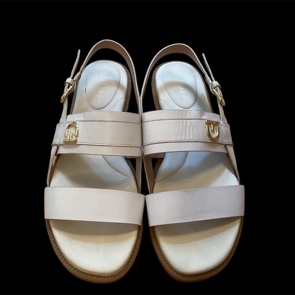 Cole Haan Leather White Sandals, flat, size 7 - Picture 2 of 11